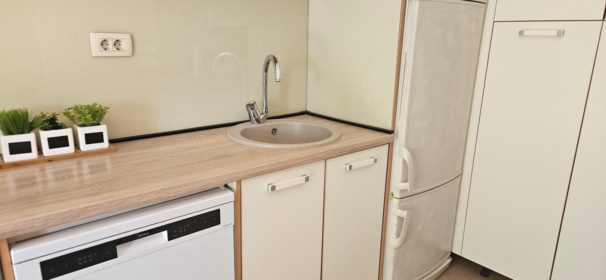 Apartment Gold & Gray ซาดาร์ ภายนอก รูปภาพ