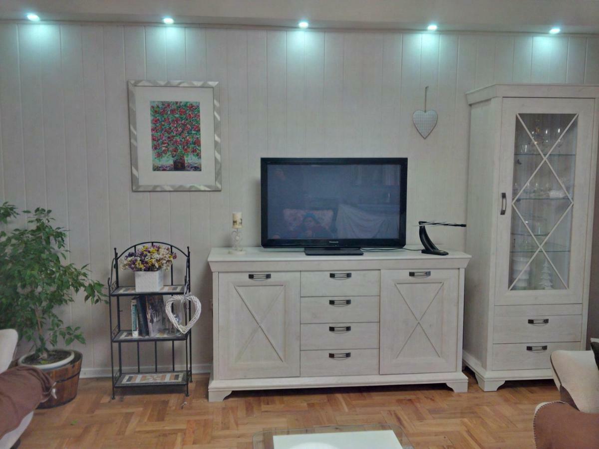 Apartment Gold & Gray ซาดาร์ ภายนอก รูปภาพ
