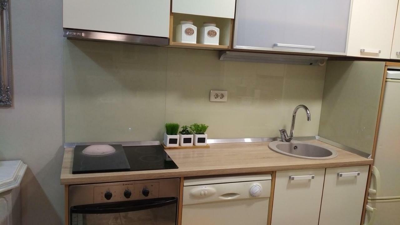 Apartment Gold & Gray ซาดาร์ ภายนอก รูปภาพ